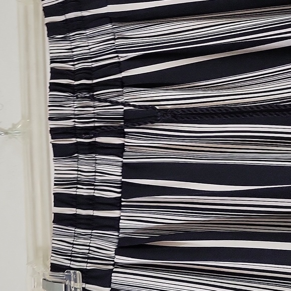 New directions palazzo pants - Picture 5 of 7